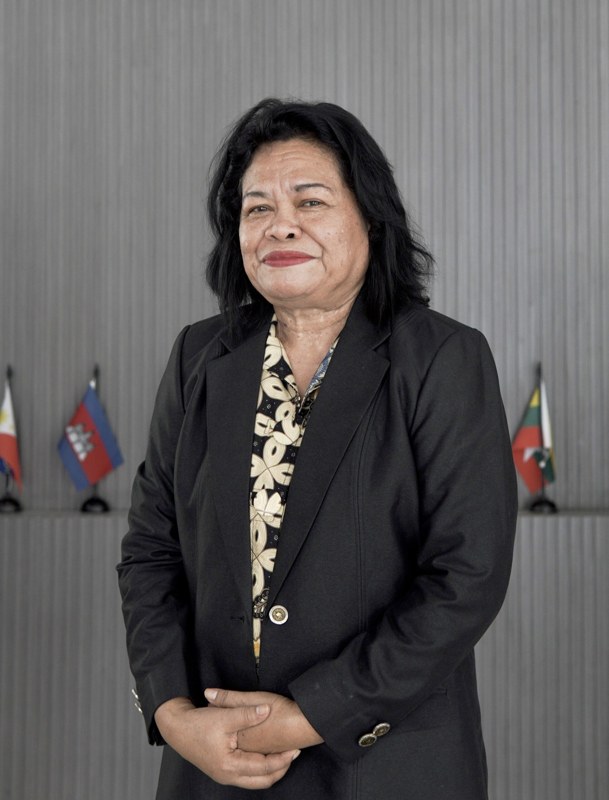 Dr. Maryam Mangantar